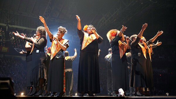 Harlem Gospel Choir Sings Beyonce 
