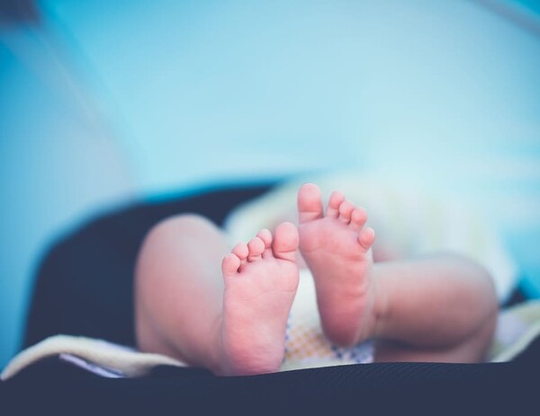 Επίδομα γέννας: Σήμερα η καταβολή της πρώτης δόσης - Τι ισχύει για τις γεννήσεις Μαρτίου και Απριλίου