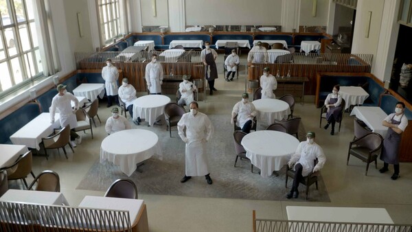 Νέα Υόρκη: Εστιατόριο με τρία Michelin μαγειρεύει σούπες για να ταΐσει ποιοτικά όσους έχουν ανάγκη
