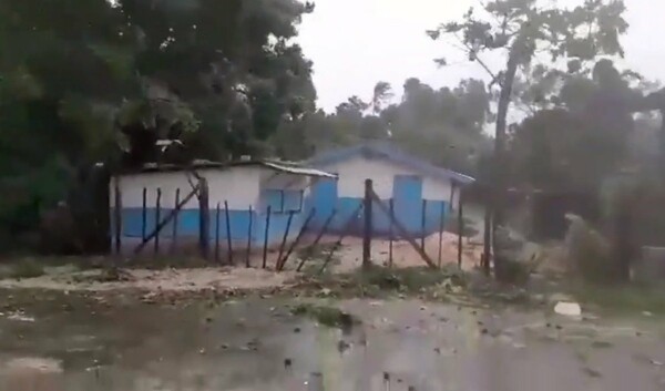 Ο κυκλώνας Χάρολντ πλήττει το Βανουάτου - Κόπηκαν οι επικοινωνίες