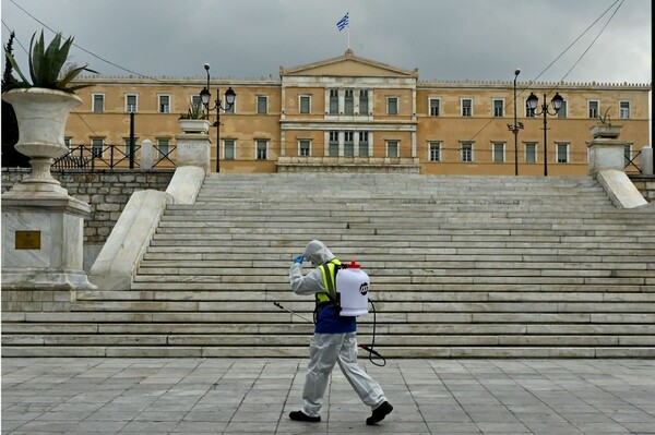 Ποιος και πώς θα αποφασίσει το τέλος του lockdown; Μια κρίσιμη ερώτηση για την επόμενη μέρα