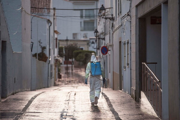 Κορωνοϊός στην Ισπανία: Νέα παράταση στην καραντίνα - Η τρίτη κατά σειρά