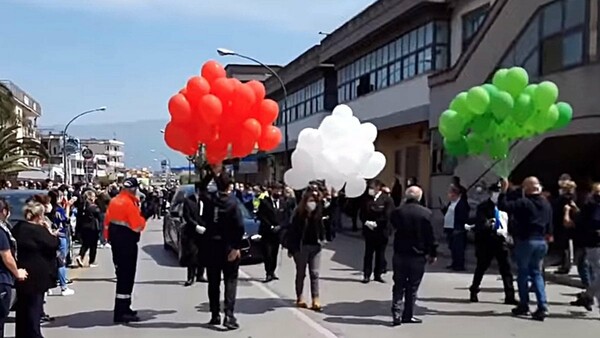 Ιταλία: Σε καραντίνα η κωμόπολη Σαβιάνο- Κάτοικοι βγήκαν για την κηδεία του δημάρχου που πέθανε από κορωνοϊό