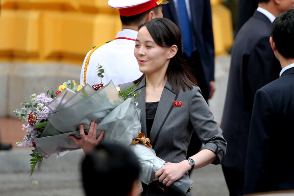 ΤΙΜΕ: «Η αδελφή του Κιμ Γιονγκ Ουν στο επίκεντρο. Θα μπορούσε όμως μια γυναίκα να ηγηθεί της Βόρειας Κορέας;»