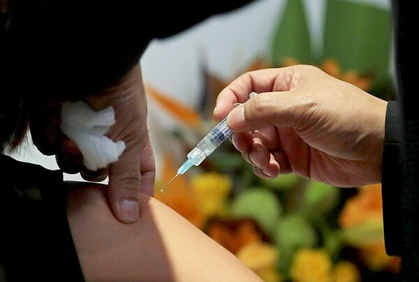 Έκκληση ΠΟΥ για συνέχιση των εμβολίων παρά τον κορωνοϊό - «Η ιλαρά είναι απολύτως παρούσα»