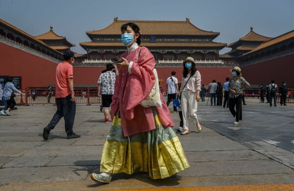 H Κίνα άνοιξε ξανά την Απαγορευμένη Πόλη και τα μουσεία της - Τρεις μήνες μετά το σφράγισμα λόγω κορωνοϊού