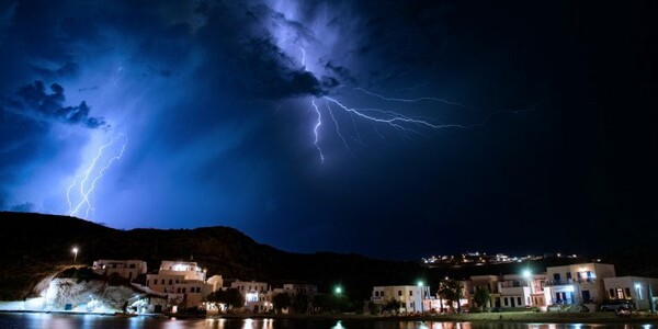 Προειδοποίηση Meteo: Καταιγίδες με έντονη κεραυνική δραστηριότητα - Ποιες περιοχές επηρεάζονται