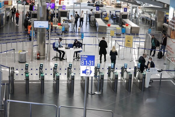 Ακυρώσεις πτήσεων λόγω κορωνοϊού: Τι ισχύει για την επιστροφή χρημάτων των επιβατών
