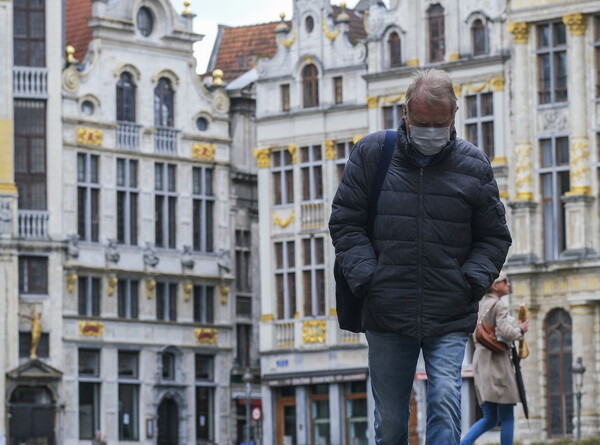 «Παζλ των τεσσάρων»: Η πρόκληση της βελγικής κυβέρνησης εν όψει χαλάρωσης των μέτρων του κορωνοϊού