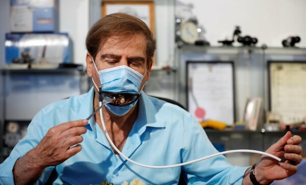 Μάσκα με τηλεχειριστήριο ανέπτυξαν Ισραηλινοί εφευρέτες - Για να τρώει κάποιος χωρίς να την αφαιρεί