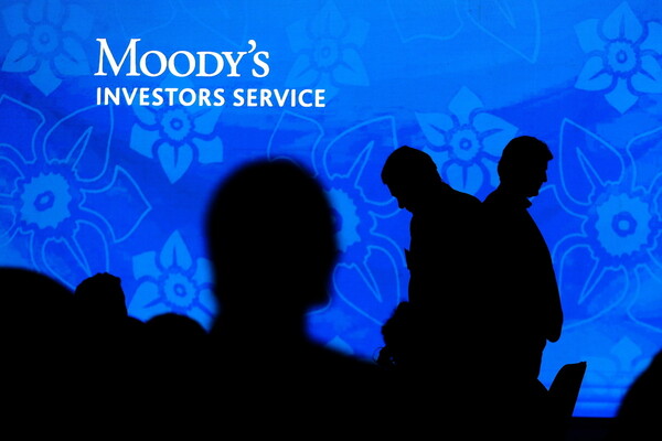 Moody’s: Σε τάση βελτίωσης το πιστοληπτικό προφίλ της Ελλάδας - «Προσωρινό το σοκ από τον κορωνοϊό»