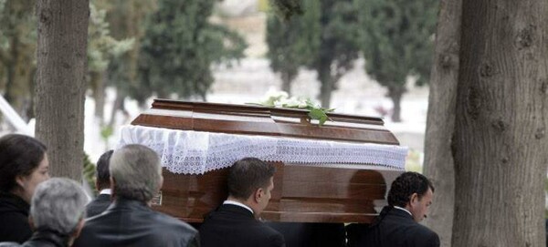 Ρόδος: Εμφανίστηκε ζωντανός μετά την «κηδεία» του - Άναυδοι οι συγγενείς