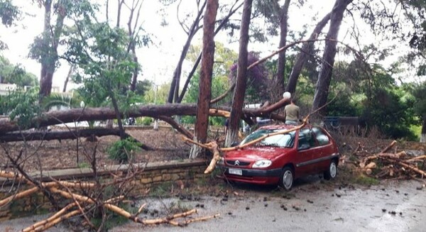 Λέρος: Σοβαρές ζημιές από βροχοπτώσεις - Αίτημα κήρυξης σε κατάσταση έκτακτης ανάγκης