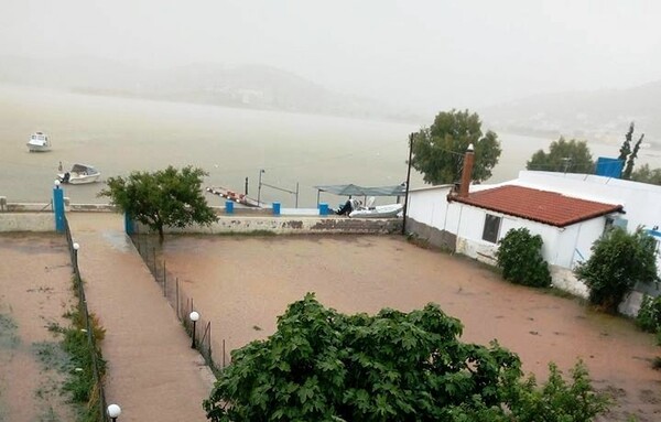 Λέρος: Σοβαρές ζημιές από βροχοπτώσεις - Αίτημα κήρυξης σε κατάσταση έκτακτης ανάγκης