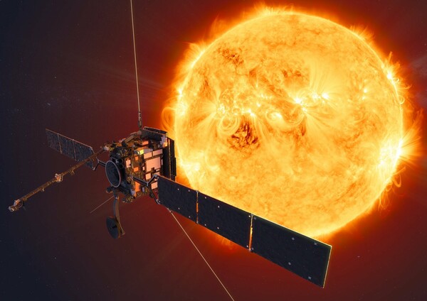 Το διαστημικό σκάφος Solar Orbiter θα περάσει μέσα από τις ουρές του κομήτη Atlas