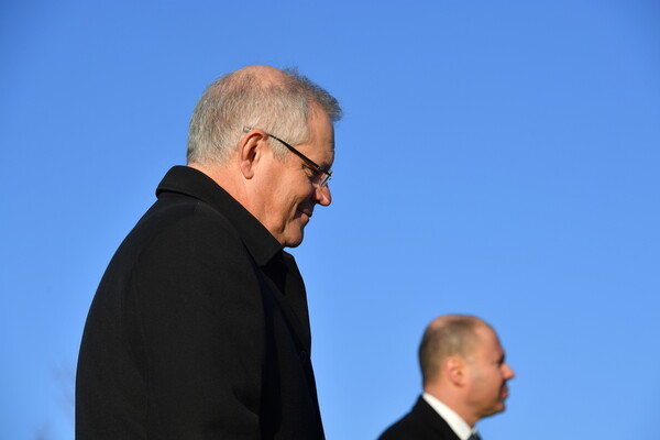 «Φύγετε από το γρασίδι»- Διέκοψε τις δηλώσεις του πρωθυπουργού της Αυστραλίας γιατί του χαλούσε το γκαζόν