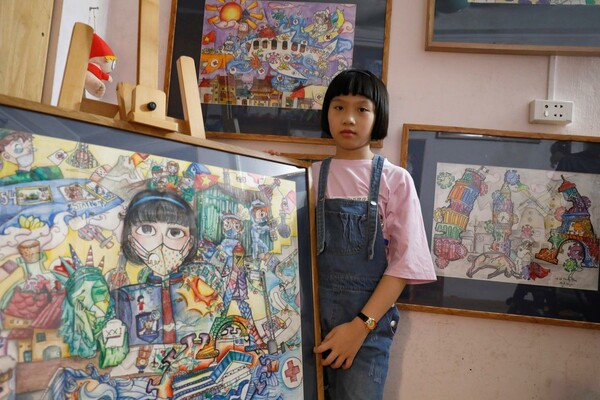 Η 10χρονη από το Βιετνάμ που δημιουργεί τέχνη απεικονίζοντας το χάος του κορωνοϊού