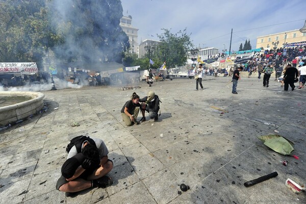 Δέκα φωτογραφίες από τα γεγονότα της Αθήνας από το Big Picture