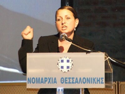 Μια διαφορετική άποψη για την "ηρωϊδα δασκάλα" που βραβεύτηκε απ' την Ακαδημία