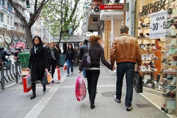 Απέργησαν οι δημοσιογράφοι, “ανάσαναν” τα μαγαζιά