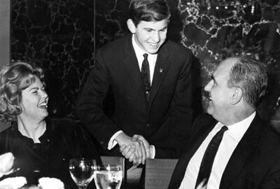 Απαγορεύτηκε για το ΠΑΣΟΚ η χρήση και του “Θα σε ξανάβρω στους μπαξέδες”