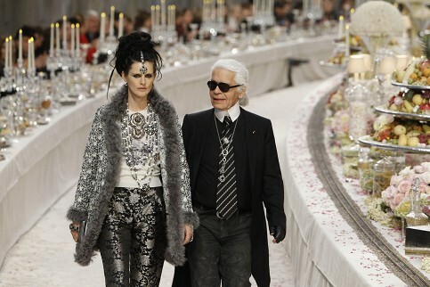 Aγανάκτησε και ο Karl Lagerfeld με τους οίκους