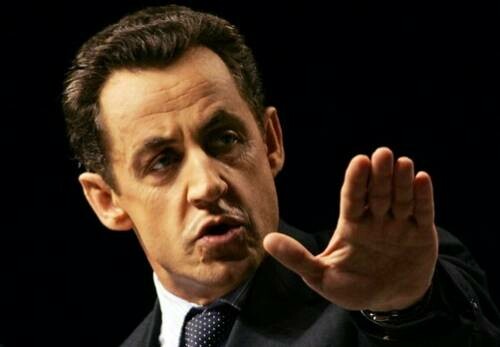 Σαρκοζί: «Θέλουμε να μοιάσουμε στην Ελλάδα ή στη Γερμανία;»