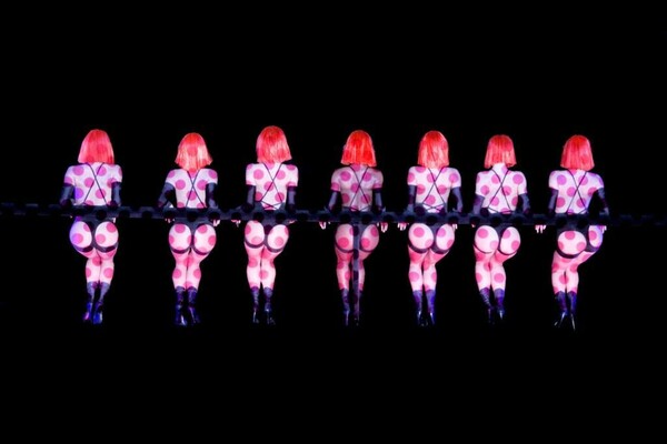 Η απεργία έφερε νίκη για τις χορεύτριες του Crazy Horse