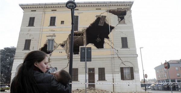 Ισχυρός σεισμός στην Ιταλία. Επτά νεκροί.