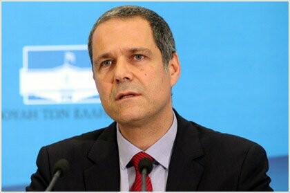 Τζήμερος: Κάθε μετανάστης που εργάζεται παίρνει μια θέση από τους Έλληνες