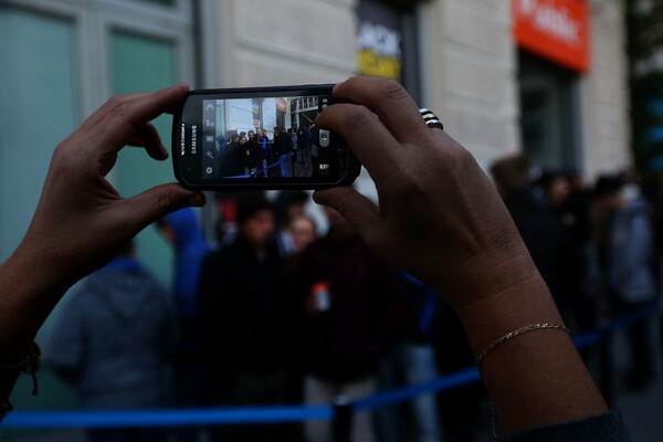 Black Friday: Ουρές από τα ξημερώματα σε Αθήνα και Θεσσαλονίκη