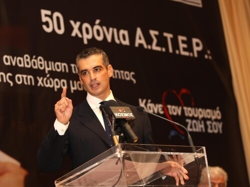 Άρης Σπηλιωτόπουλος: «Έχω πάρει κι εγώ μαύρα»
