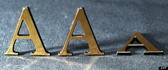 H Moody’s υποβάθμισε την πιστοληπτική ικανότητα της Γαλλίας