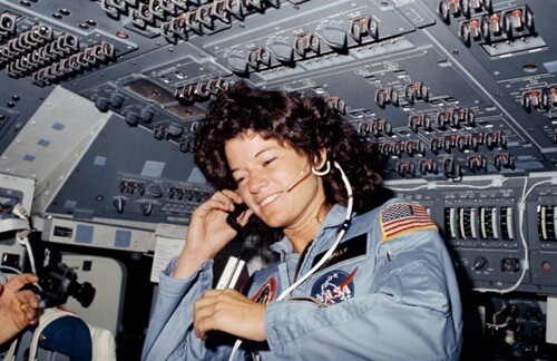 Πέθανε η πρώτη Αμερικανίδα αστροναύτης