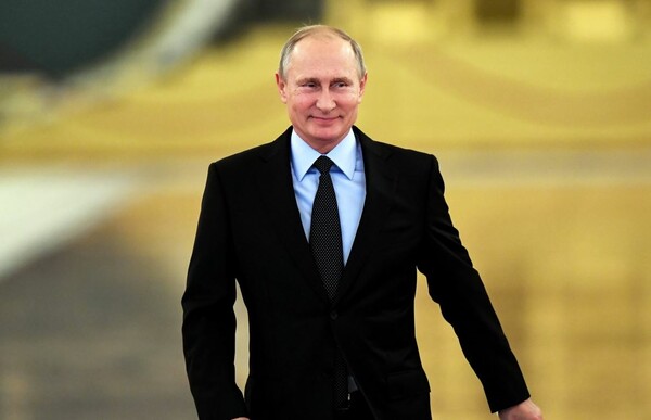 Ξανά υποψήφιος για τη ρωσική προεδρία ο Πούτιν - Διεκδικεί τέταρτη θητεία
