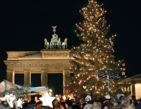 Γερμανία: Υπό αυστηρά μέτρα ασφαλείας άνοιξε η χριστουγεννιάτικη αγορά του Βερολίνου
