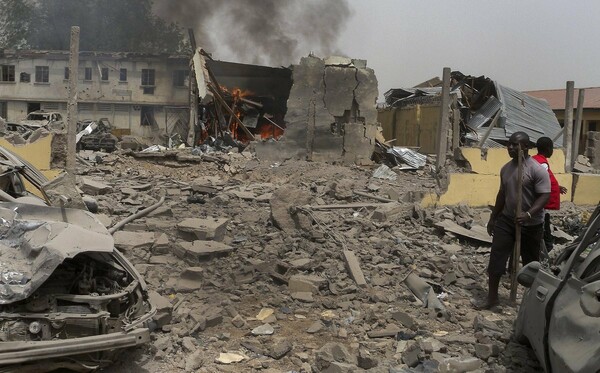 Διπλή επίθεση βομβιστριών - καμικάζι στη Νιγηρία με τουλάχιστον 13 νεκρούς