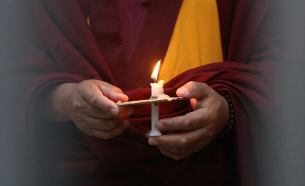 Θιβετιανός μοναχός αυτοπυρπολήθηκε στην Κίνα - Ο 5ος εντός του 2017