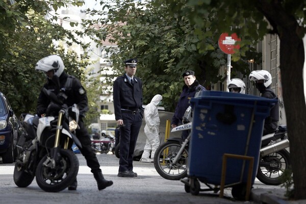 Στη Δικαιοσύνη αύριο οι 9 συλληφθέντες από την αντιτρομοκρατική - Τι βρέθηκε στα σπίτια σε Ν. Κόσμο και Καλλιθέα