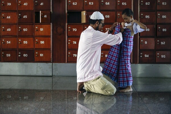 Χιλιάδες ανήλικοι Μουσουλμάνοι στην παραδοσιακή τελετή μαζικής περιτομής