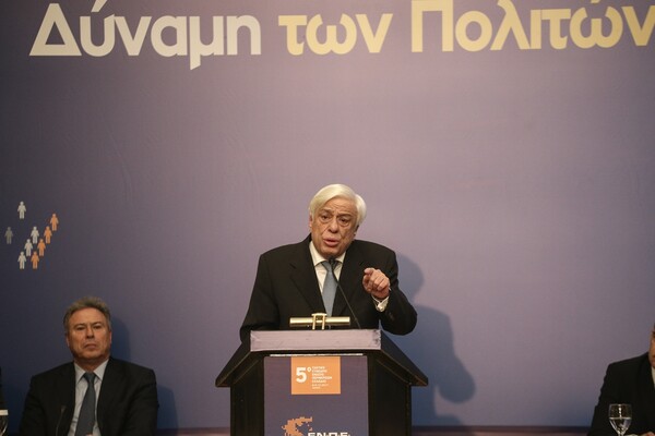 Παυλόπουλος: Είμαστε δίπλα στον κυπριακό λαό για την αποκατάσταση της κυριαρχίας της Κύπρου