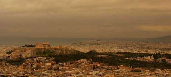 Σκόνη και βροχές και σήμερα