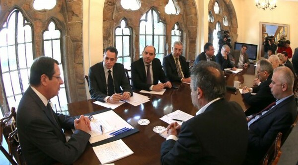 Mέρκελ: "Όλοι οι καταθέτες στην Κύπρο είναι υπεύθυνοι"