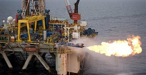H Κομισιόν ερευνά τέσσερις πετρελαϊκές εταιρείες
