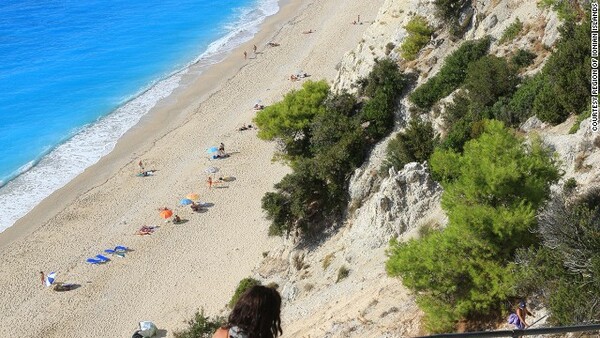 CNN: Τέσσερις ελληνικές παραλίες στις 100 κορυφαίες του κόσμου