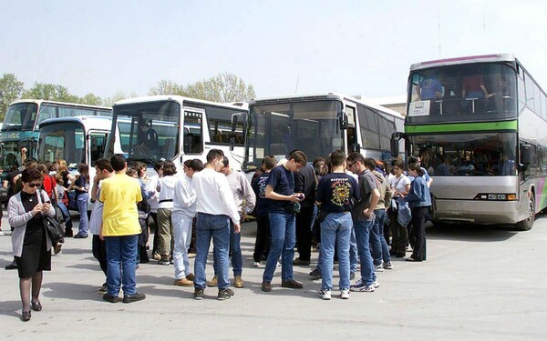 Χωρίς μεταφορά από αύριο 5.000 μαθητές