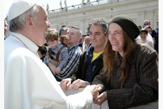 Όταν ο Πάπας συνάντησε την Πάτι Σμιθ