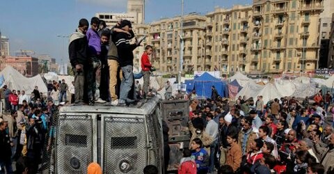Αίγυπτος: διαδηλωτές λεηλάτησαν το ξενοδοχείο Semiramis