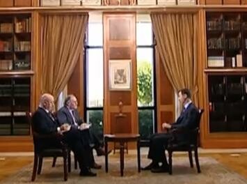 Αρνείται να παραδώσει την εξουσία ο Άσαντ