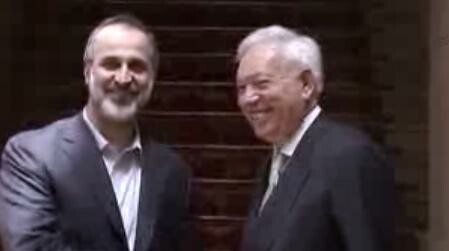 Αναζητούν πολιτική λύση στη Συρία